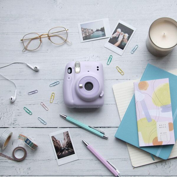Fujifilm instax Mini 11 86 x 54 mm Lilac Purple
