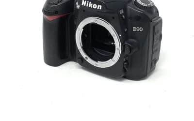 Test du reflex Nikon D90 : boîtier nu performant en noir