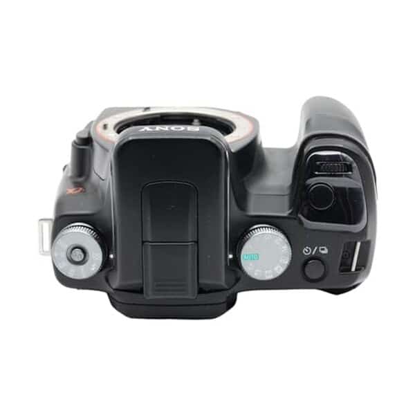 Découvrez notre analyse complète du sony alpha DSLR-A100, un appareil photo réflex 10, 2 MP offrant qualité et performance pour les passionnés de photographie.