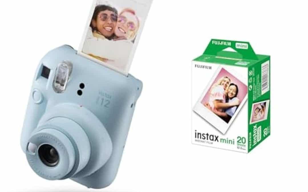 Test Fujifilm Instax Mini 12 : appareil photo instantané bleu pastel avec films Twin Mini