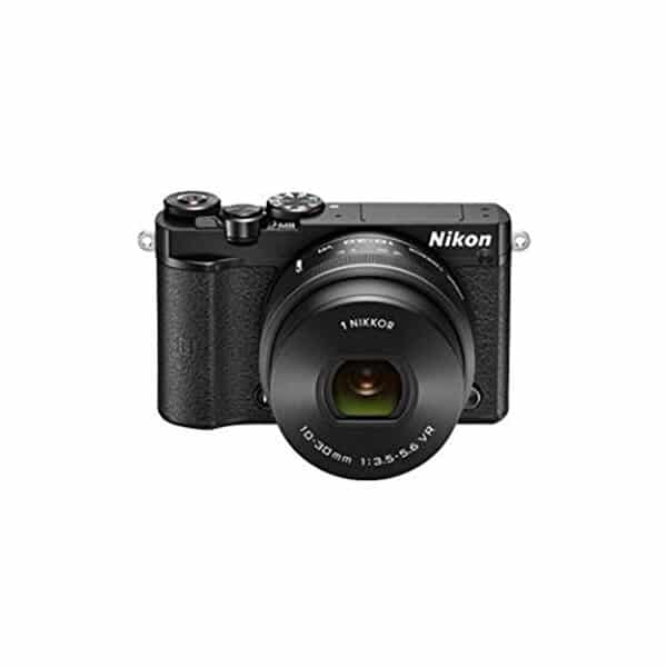 Explorez le Nikon J5 : un appareil photo numérique performant avec 20, 8 Mpix et connectivité Wi-Fi. Un choix idéal pour les passionnés de photographie à la recherche de qualité et de modernité.