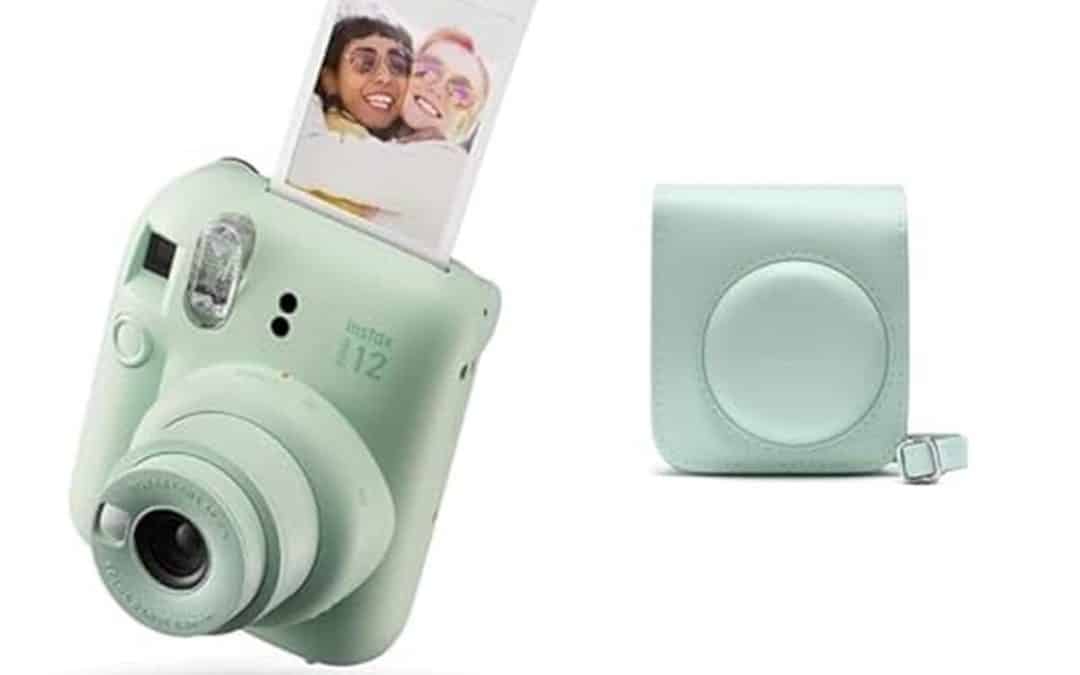 Test Fujifilm instax Mini 12 : appareil photo instantané avec objectif selfie menthe