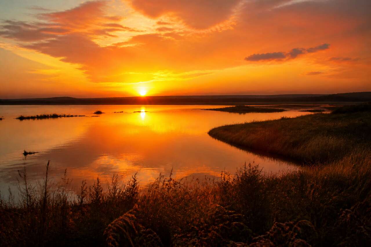 Composer une image qui raconte le coucher de soleil Composer une image qui raconte le coucher de soleil
