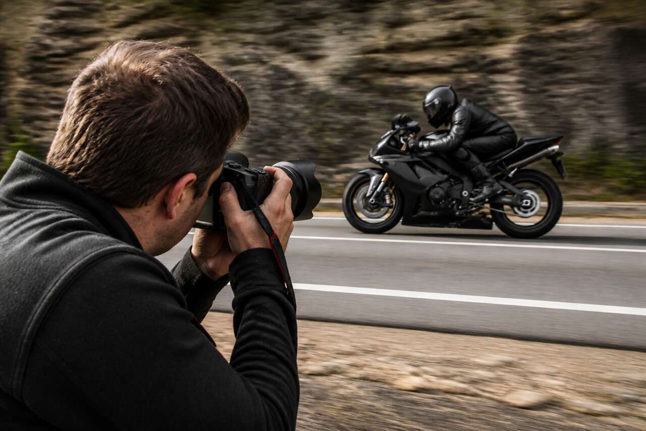 Mode s ou tv : priorité vitesse, pour figer ou suggérer le mouvement Mode s ou tv : priorité vitesse, pour figer ou suggérer le mouvement